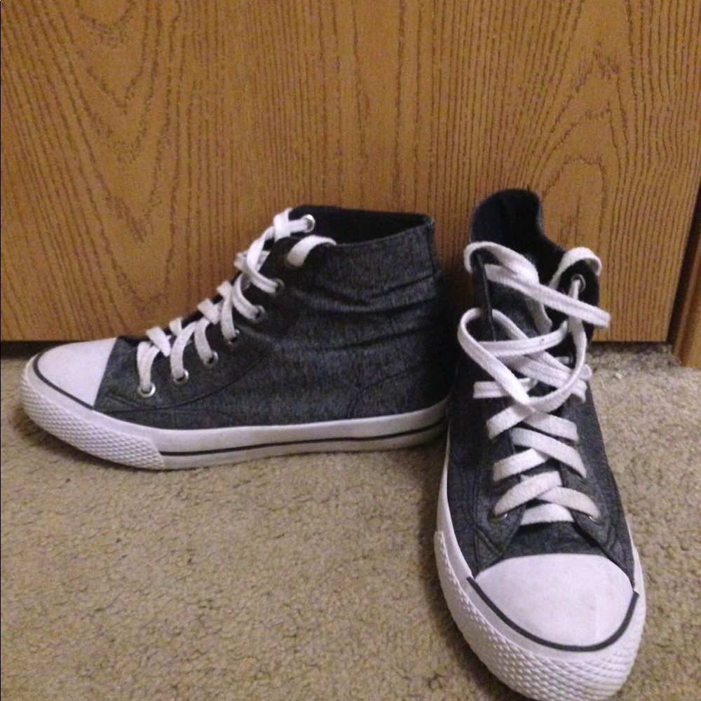 Grey Airwalks